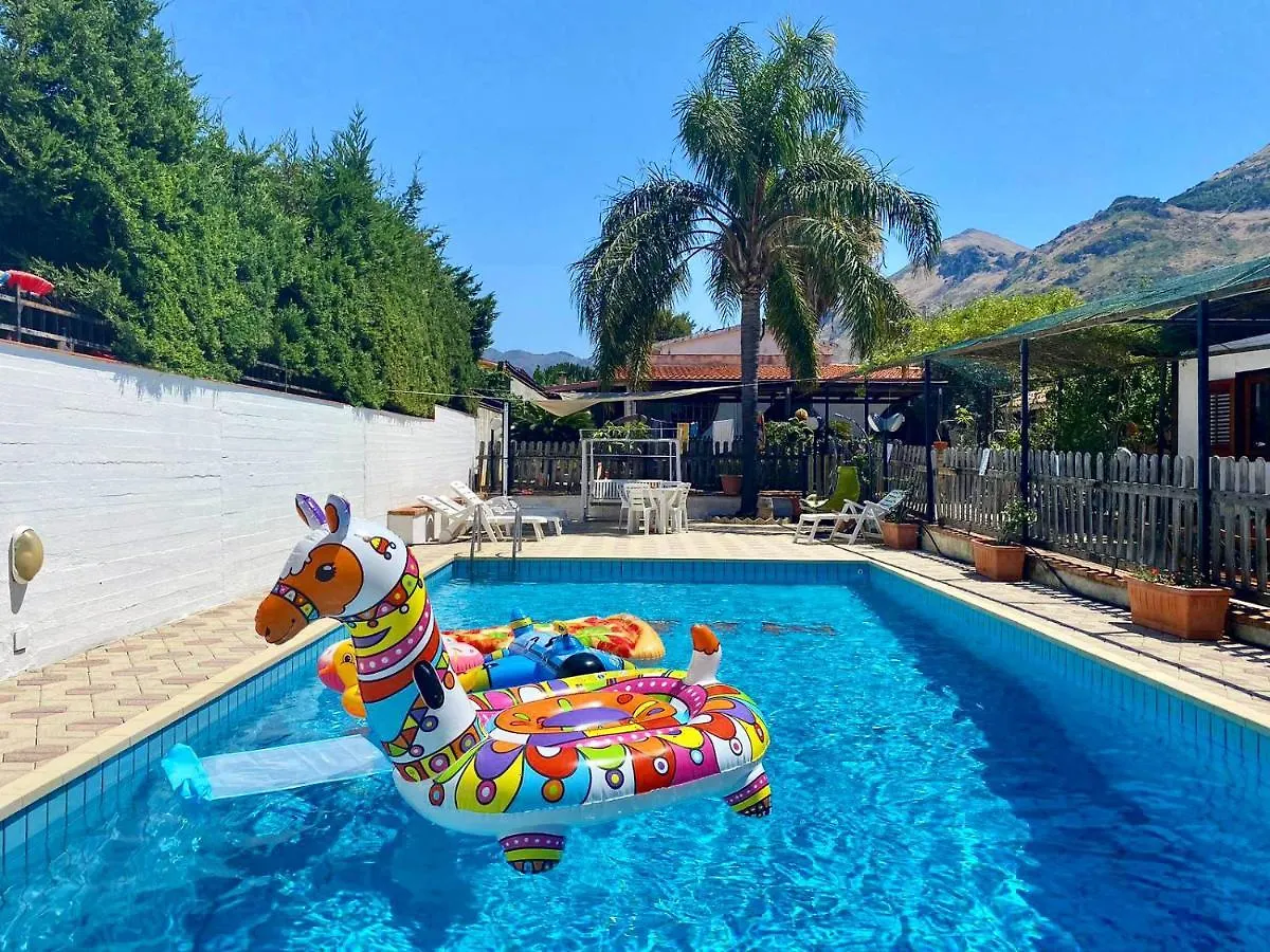 Casa vacanza FIORI D’ARANCIO Villa Carini